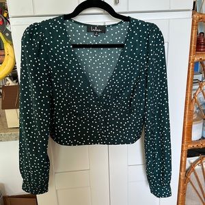 Lulus crop green polka dot button up front top size small super flattering!!